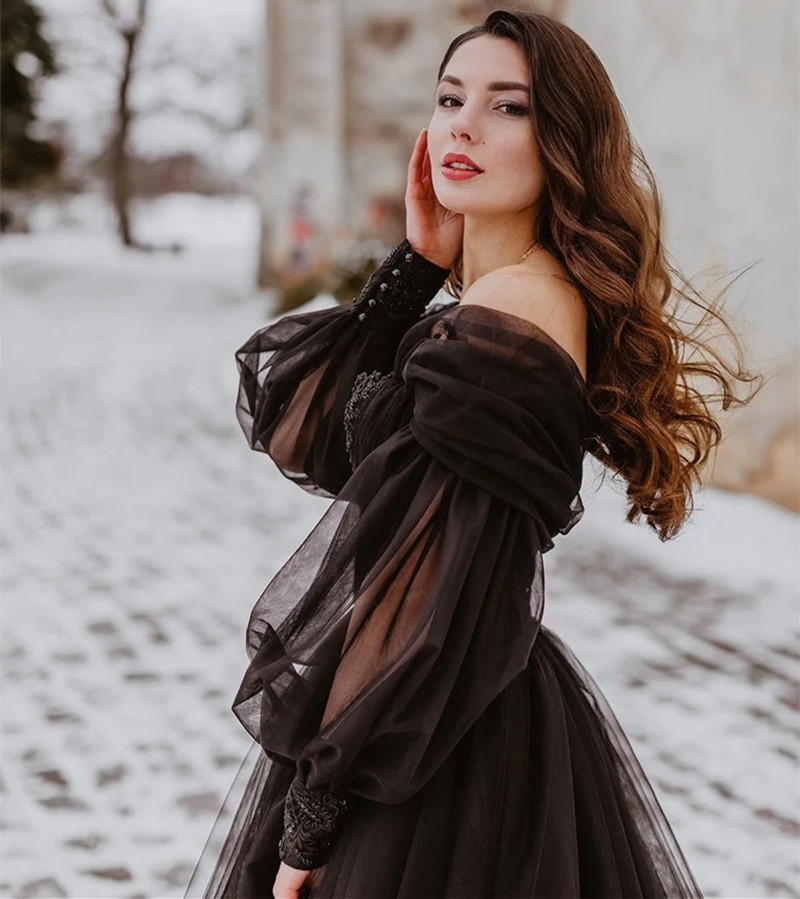 맞춤형 고딕 블랙 웨딩 드레스, 탈착식 긴 소매 레이스 - Women'S Gothic Formal Wear 리뷰 및 가격